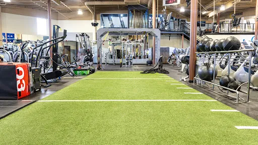 24 Hour Fitness