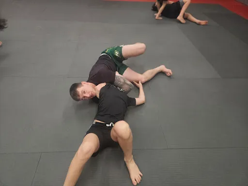 300 Jiu Jitsu