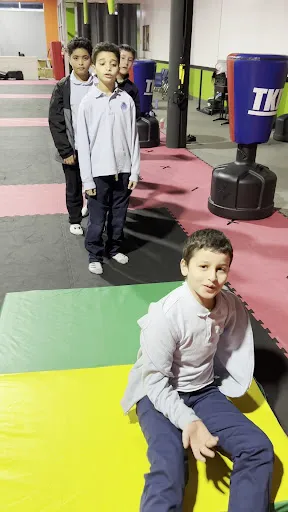 Académy DSY Boxe Francis SAVATE MMA KICK BOXING Fitness