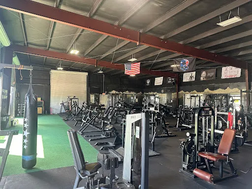 APEXINTENSITY 24 HOUR GYM Strength & Conditioning // Boxing