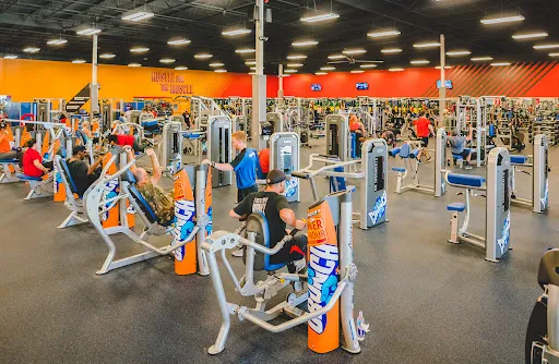 Crunch Fitness - Buford