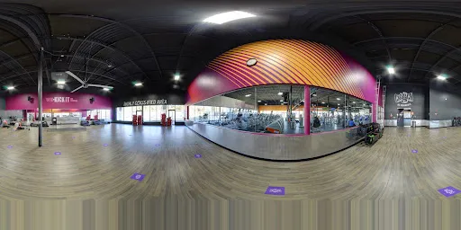 Crunch Fitness - Roswell