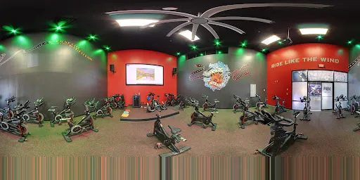 Crunch Fitness - Snellville