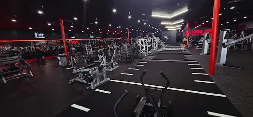 Four Star Fitness - Yukon