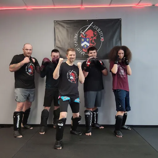 Outliers Muay Thai