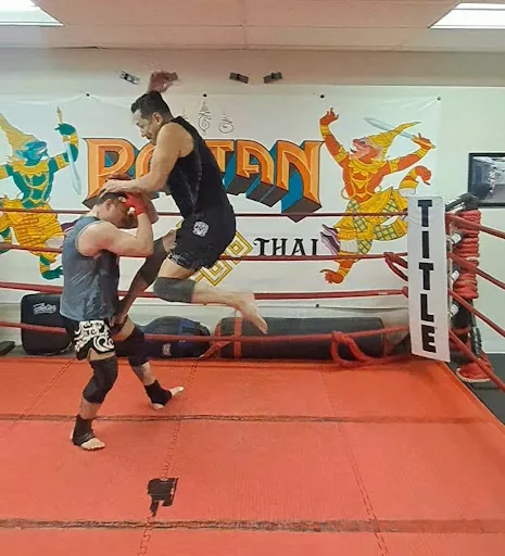 Raktan Muay Thai