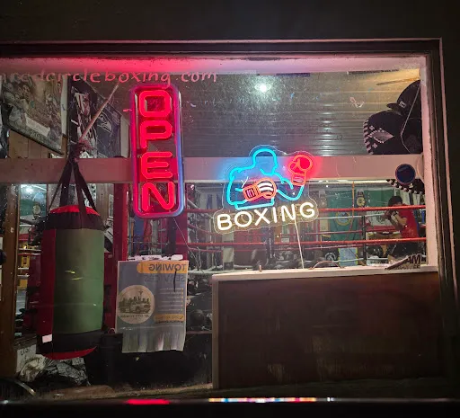 Squared Circle Boxing