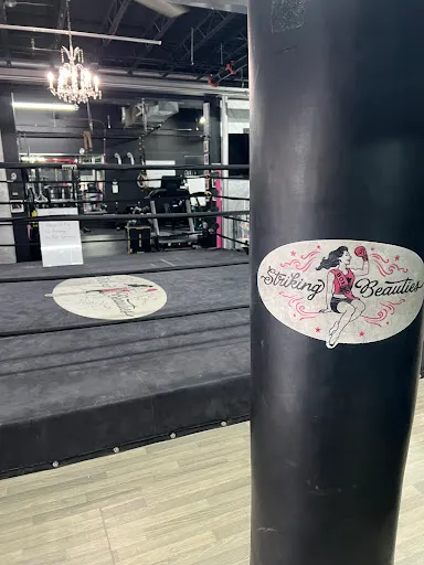 STRIKING BEAUTIES BOXING & FITNESS